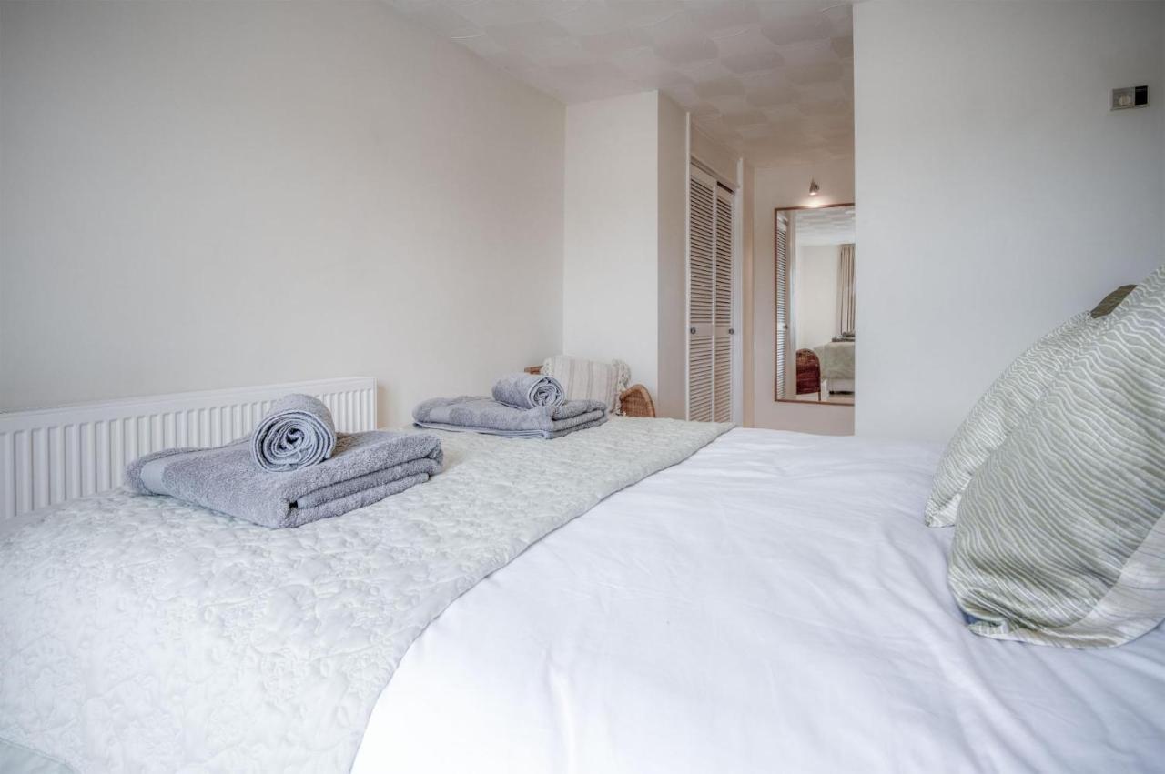 Captains Walk - 4 Bedroom Apartment - Saundersfoot Eksteriør billede