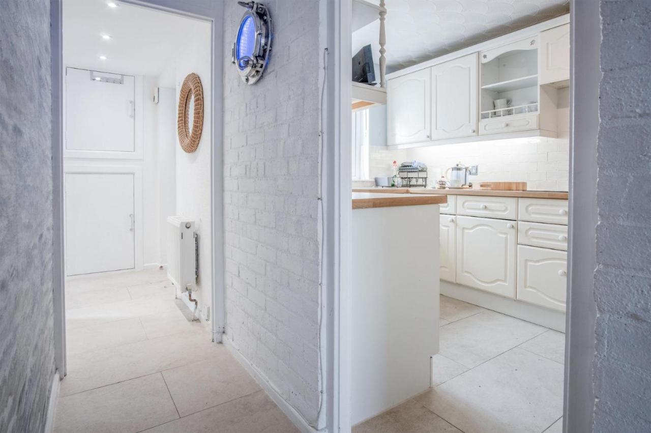 Captains Walk - 4 Bedroom Apartment - Saundersfoot Eksteriør billede