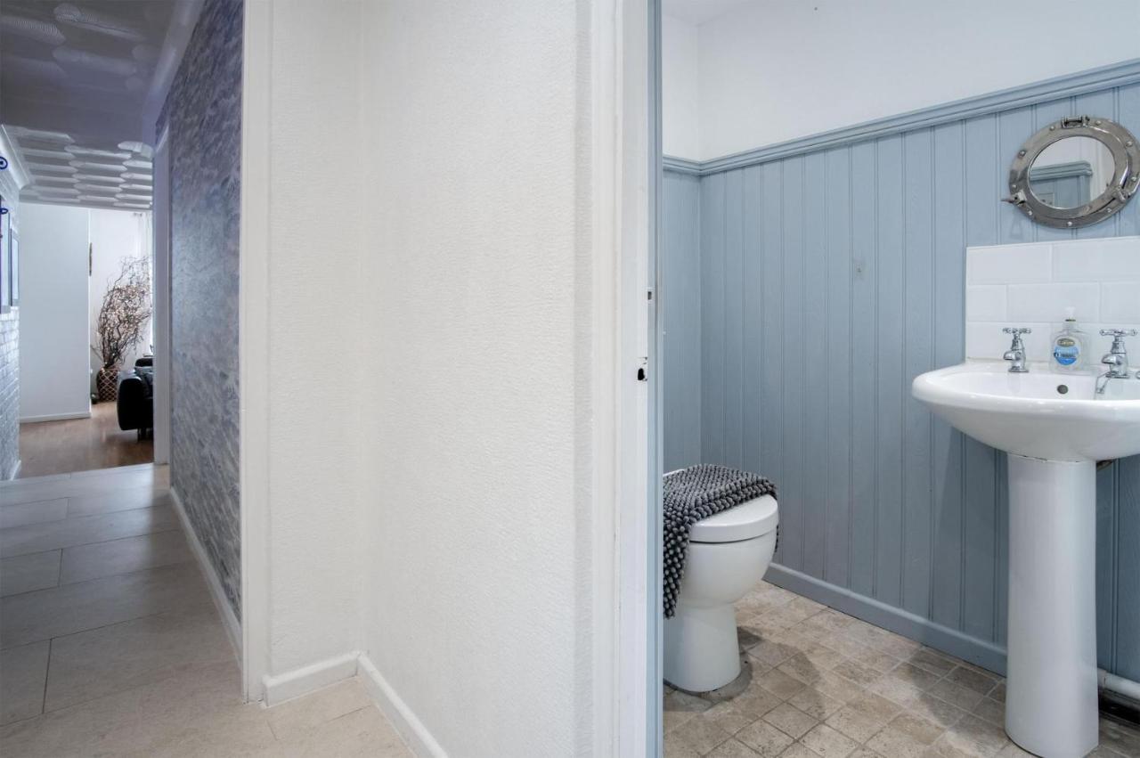 Captains Walk - 4 Bedroom Apartment - Saundersfoot Eksteriør billede