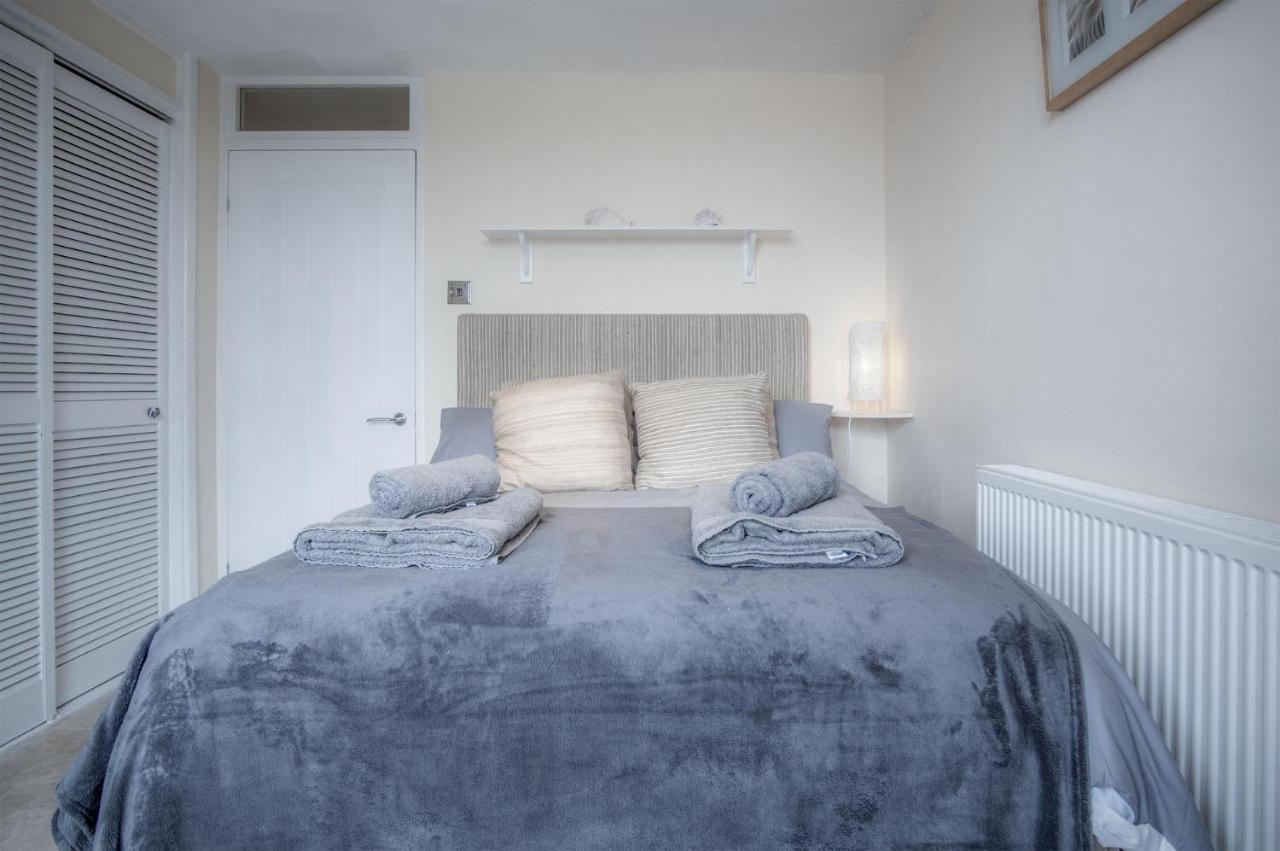 Captains Walk - 4 Bedroom Apartment - Saundersfoot Eksteriør billede